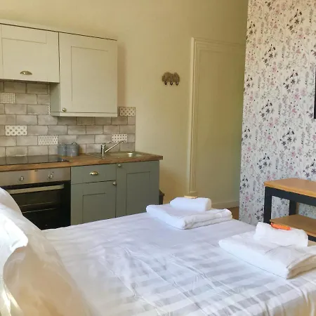 Gorgeous Studio For 2 In *